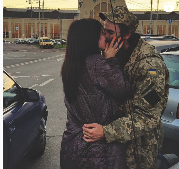 Ukrainian Soldier Meets Pregnant Wife After 30 Weeks; Watch Video