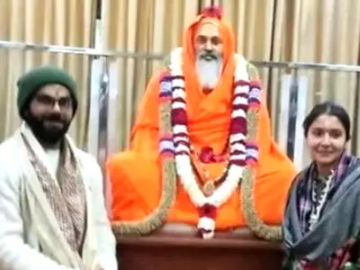 Who Is Swami Dayanand Giri, The Spiritual Guru Of PM Modi Whose Ashram Virat & Anushka Visited