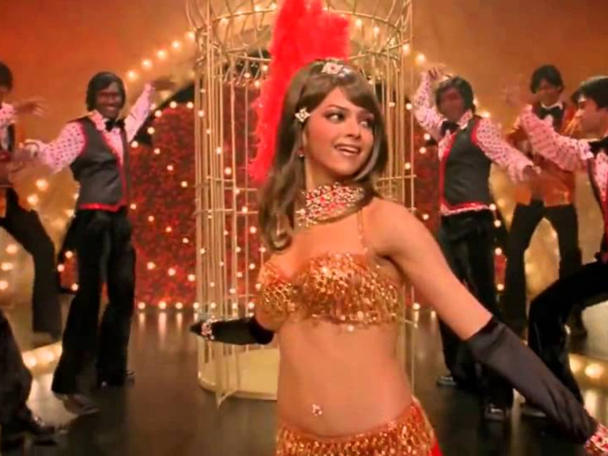 Farah Khan birthday: Some of the iconic dance songs choreographed by queen  of humour, Checkout