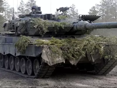 Why is Germany reluctant to supply its Leopard 2 tanks to Ukraine?