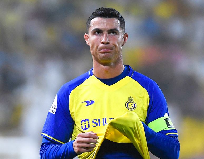 Saudi Arabia's Al-Nassr banned from signing players over 'outstanding  debts', Saudi Pro League