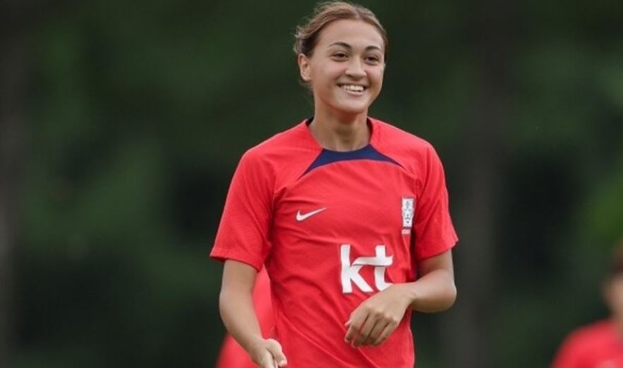 South Korea's Casey Phair becomes youngest player in women's World Cup  history at 16 years old