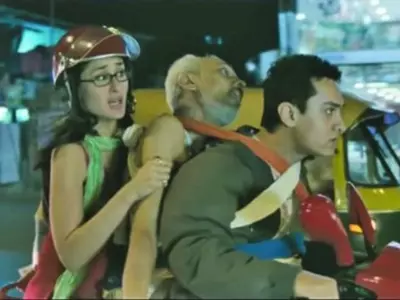 Meme Lesson! Some People Recreated 3 Idiots’ Iconic Scooter Scene And Delhi Police Got No Chill