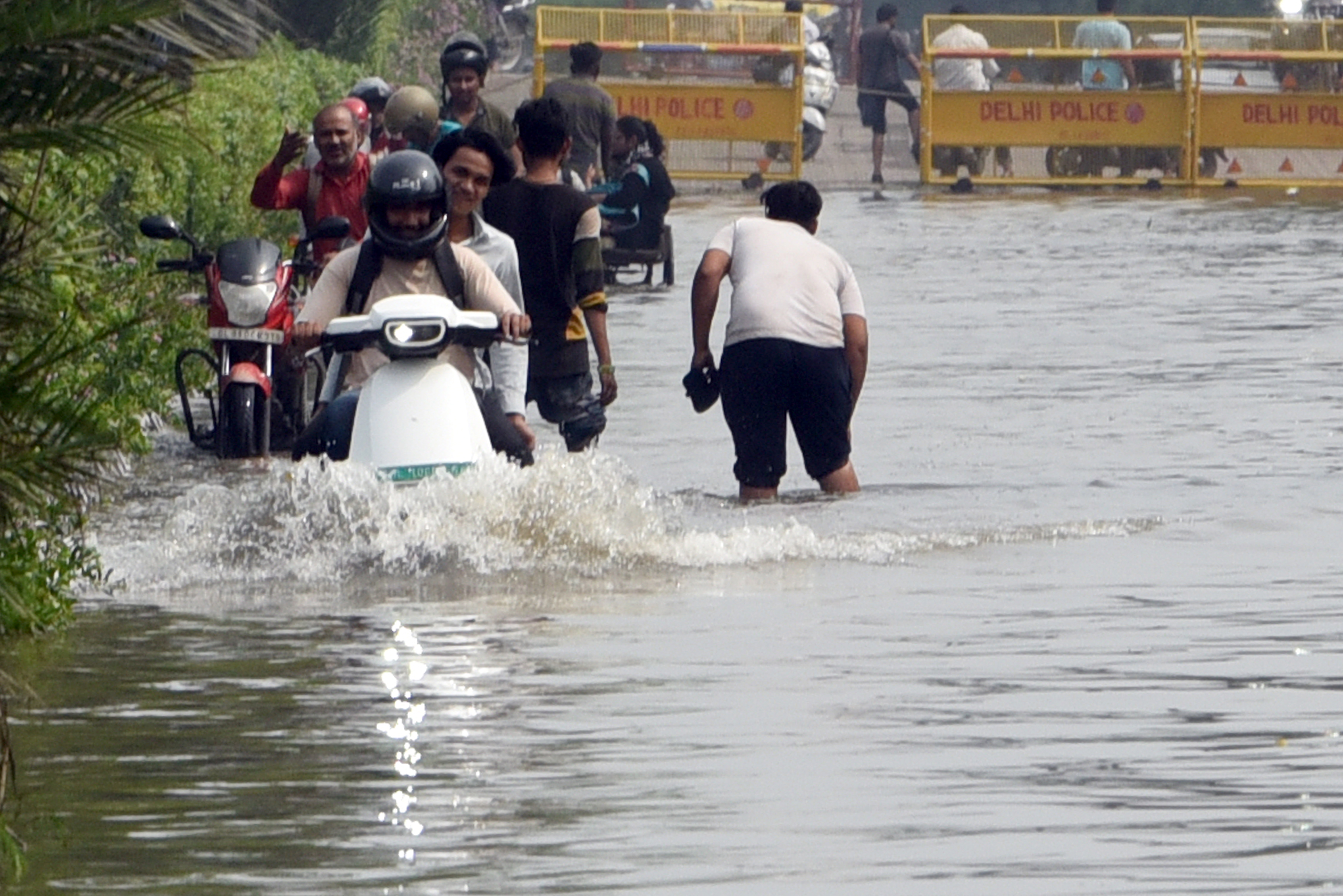 Army, NDRF Join Relief Operations As Delhi Continues To Reel Under ...