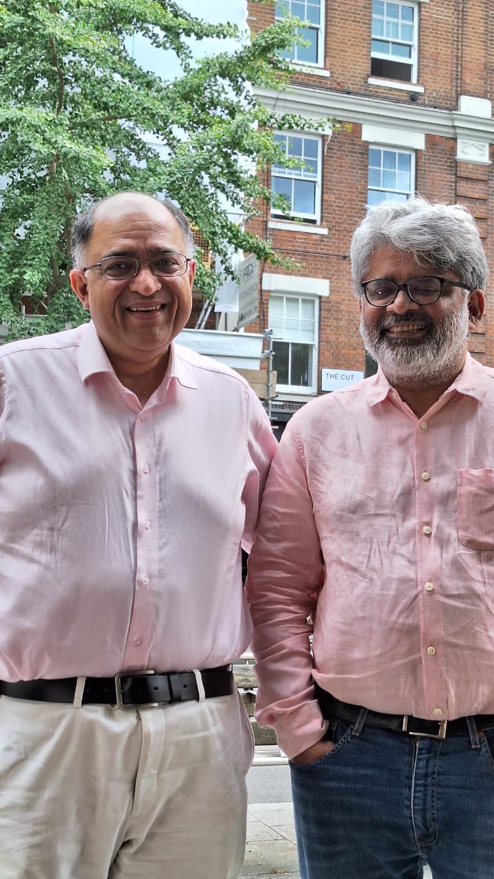 An Indian and a Pakistani have been classmates at Cambridge for 31 years, they meet again
