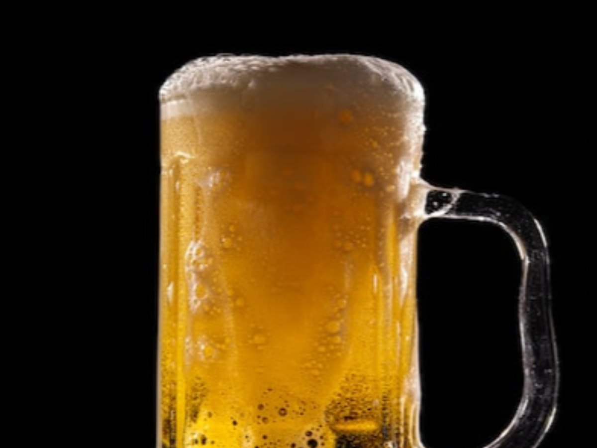 The World's First Powdered Beer — The Three Drinkers