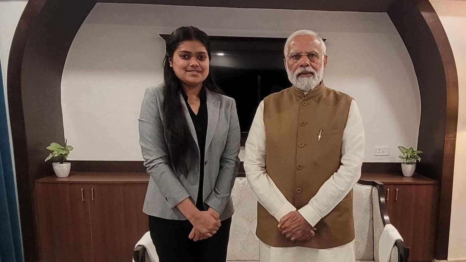 Tanishka became the youngest graduate