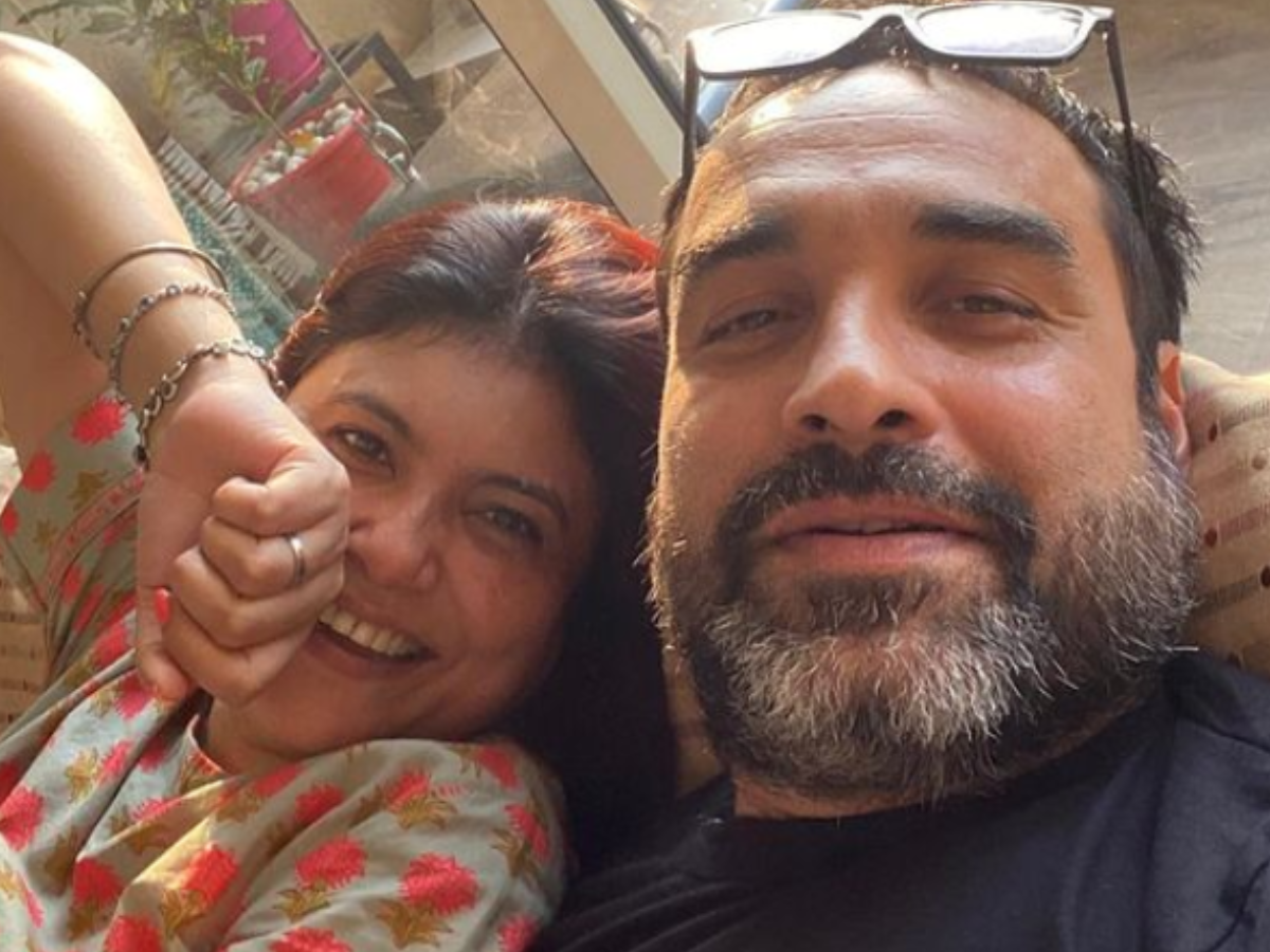 Pankaj Tripathi's Wife Paid The Bills For 6 Years, Motivated Him To ...