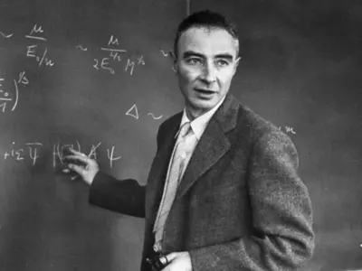 Old Video Of Oppenheimer Quoting Bhagavad Gita Goes Viral, Here's All You Should Know About Him