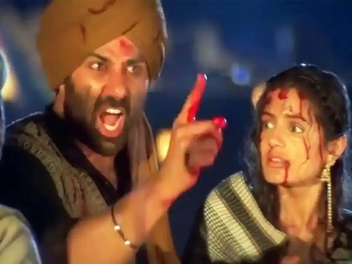 Sunny Deol Recalls How Bollywood Had Turned Its Back On Gadar And Critics Wrote Bad Reviews