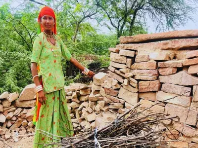 Vimla, the widow of a silicosis victim, devotes time to household chores apart from working at the mines 