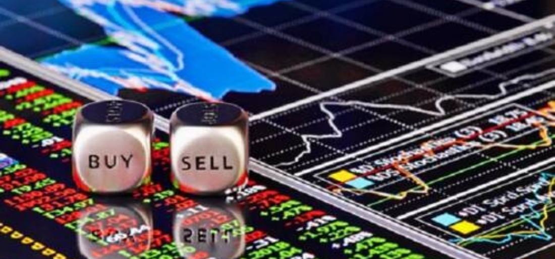 Opposite Mentalities? Indian Stocks See FPIs Investing Rs 30,000 Crore While Domestics Sell Rs 10,000 Crore Opposite Mentalities? Indian Stocks See FPIs Investing Rs 30,000 Crore While Domestics Sell Rs 10,000 Crore