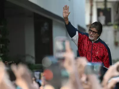 Amitabh Bachchan considers his well-wishers as temple, says he meets them barefoot