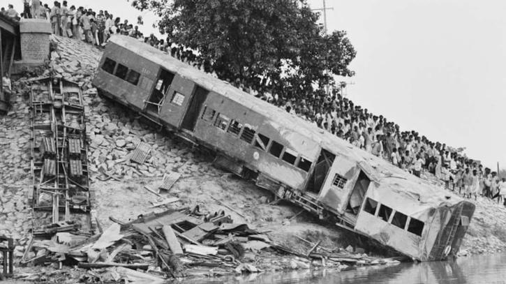 9 Worst Train Accidents In India 