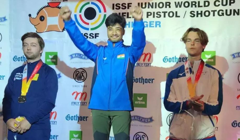 Dhanush Srikanth Shoots Gold For India At Junior World Cup