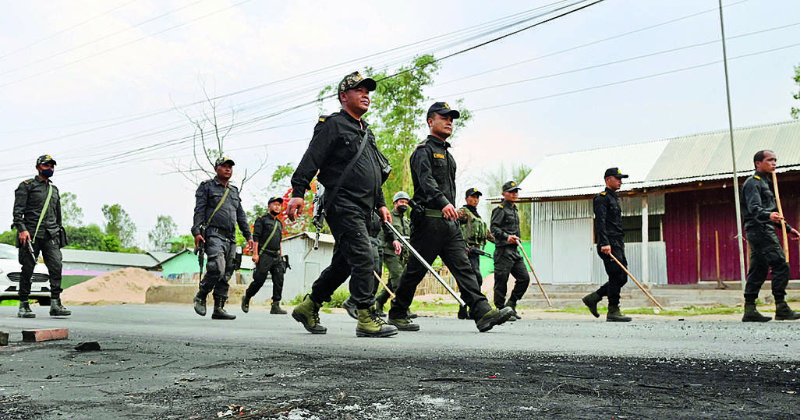 essay on manipur violence in hindi