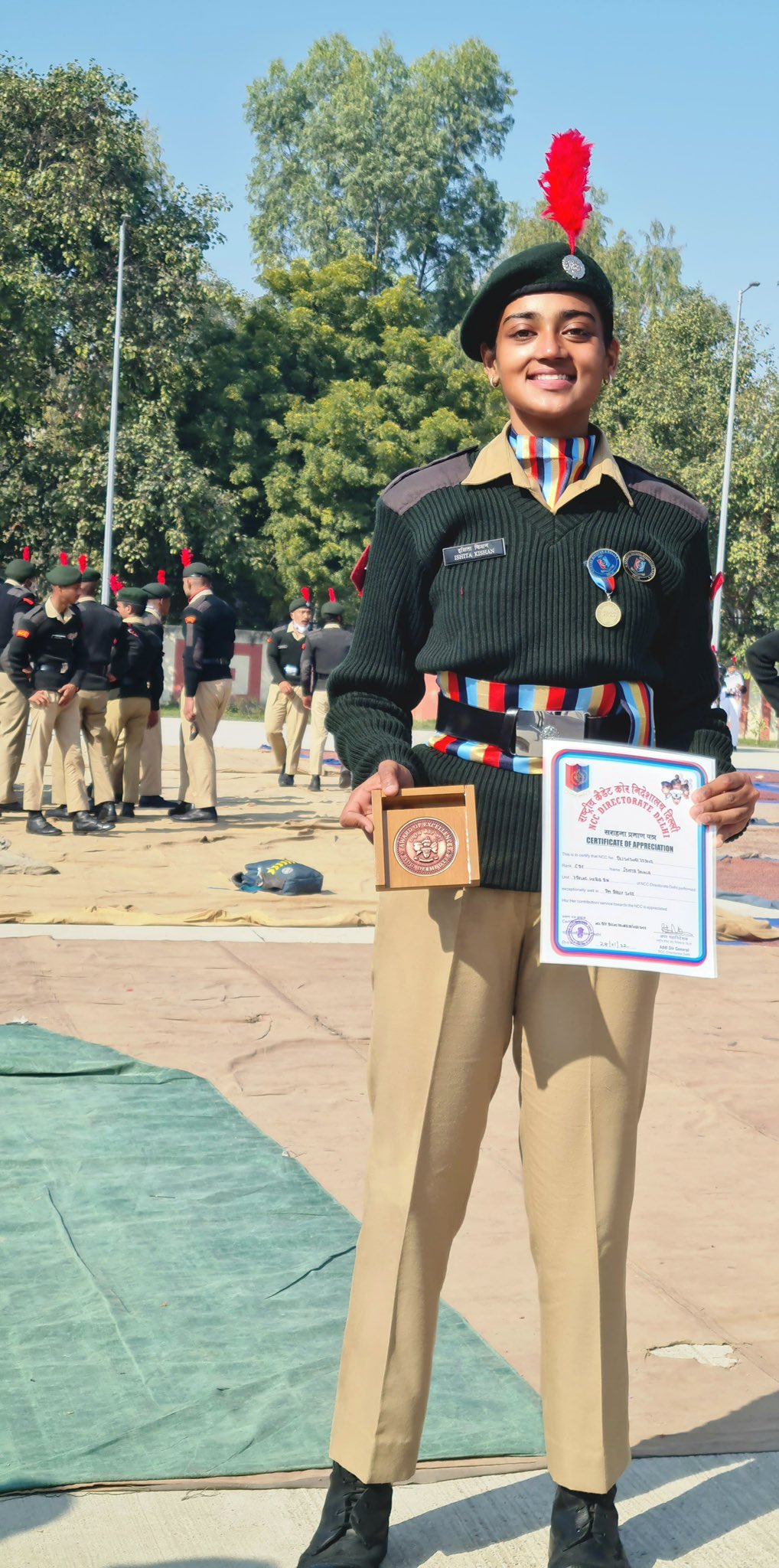 Ravi Kishan daughter Ishita will join the army