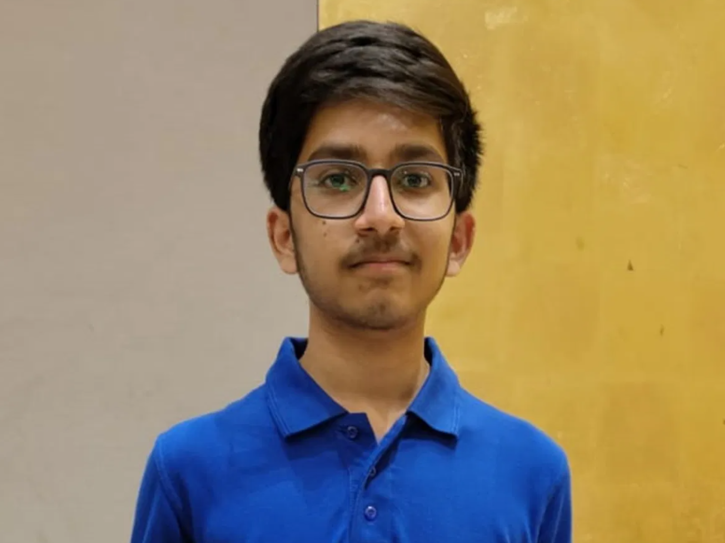 JEE Advanced 2023 AIR 1 Vavilala Chidvilas Reddy toppers list 