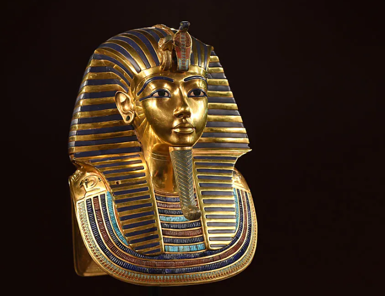 King Tutankhamun Face Revealed For The First Time in 3300 Years 