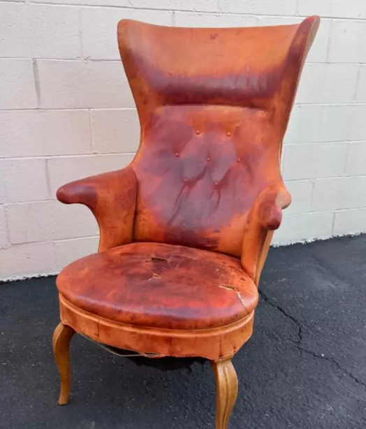 A man buys a worn leather chair for 4000 rupees and sells it for 82 lakhs rupees