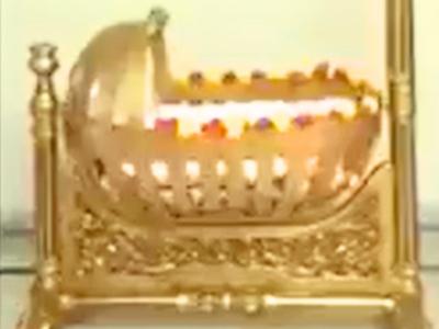 Mukesh Amabni Reportedly Gifts Ram Charan And Upasana's Daughter A Gold Cradle Worth Rs 1 Crore