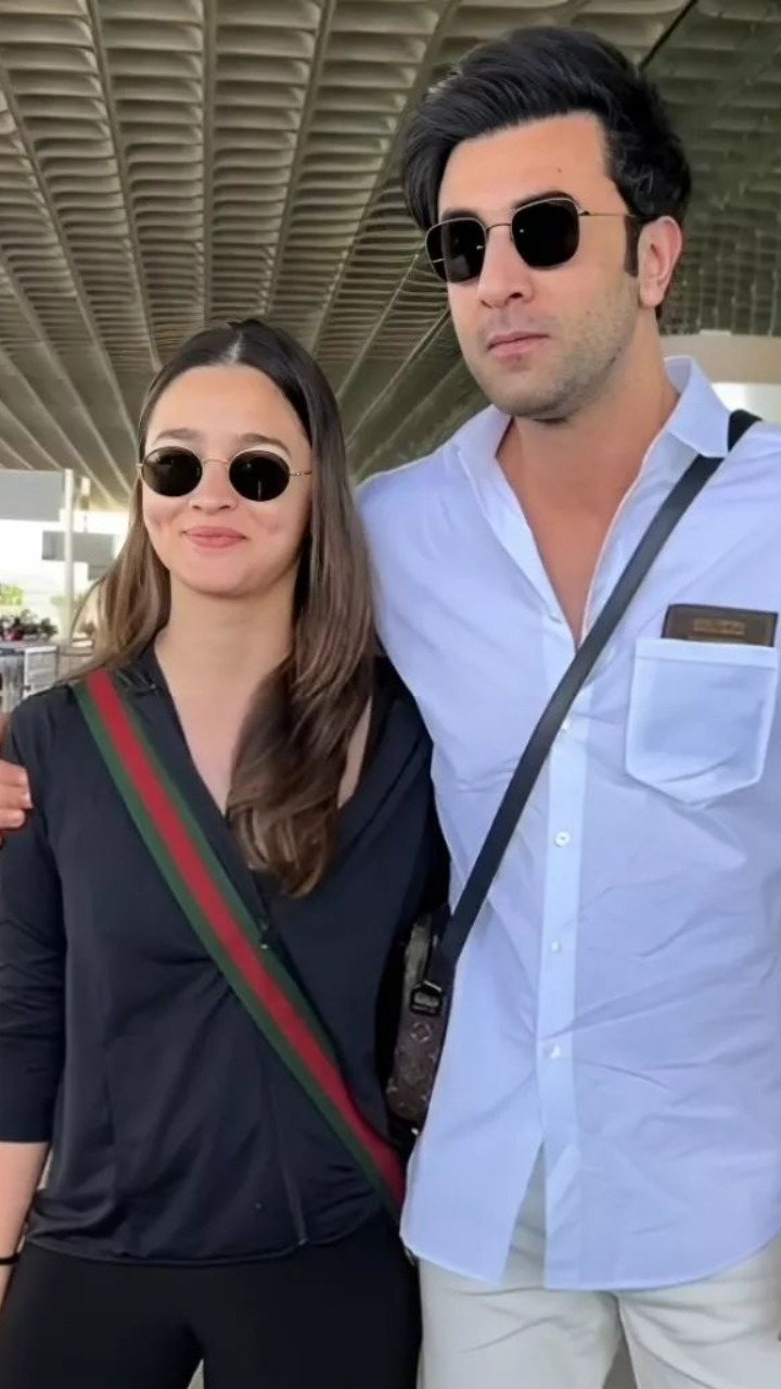 Alia Bhatt and Ranbir Kapoor slay airport fashion in minimal outfits, fans  love his clean-shaven 'chocolate boy' look