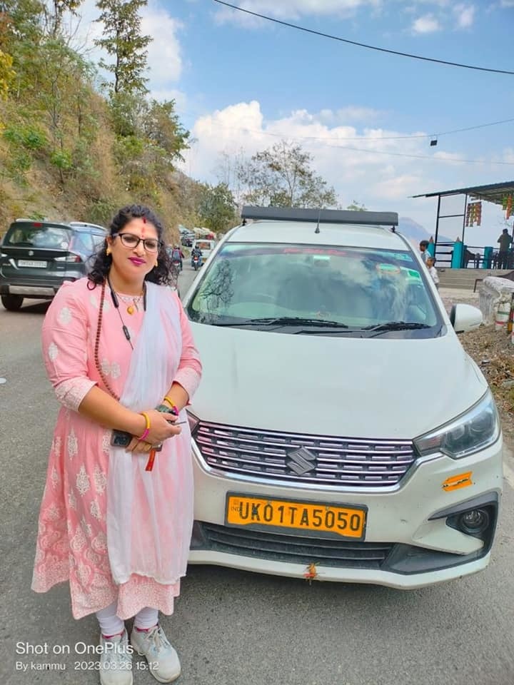 Uttarakhand First Lady Taxi Driver Rekha 