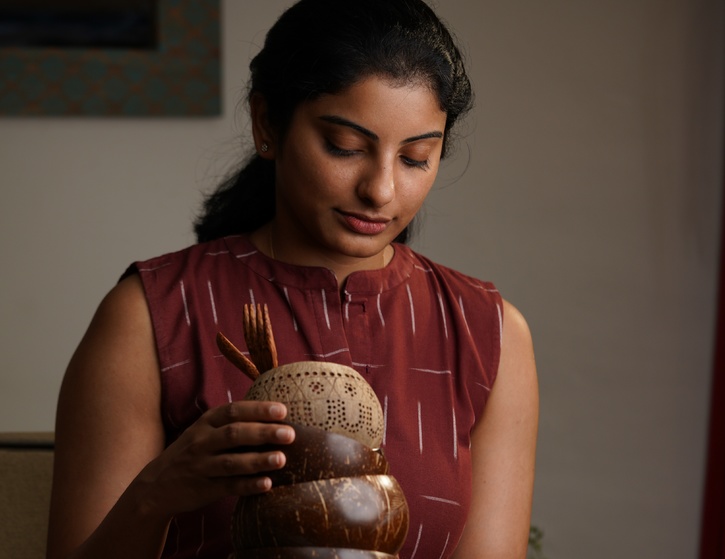 Discarded Coconut Shells Made This Kerala Woman An Eco-Entrepreneur ...