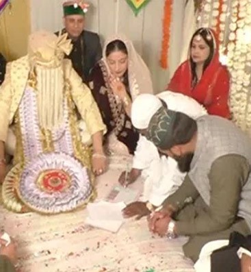 Maulvi taught Nikah in the temple