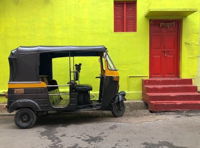 Bengaluru Auto Driver Works As Finance YouTuber