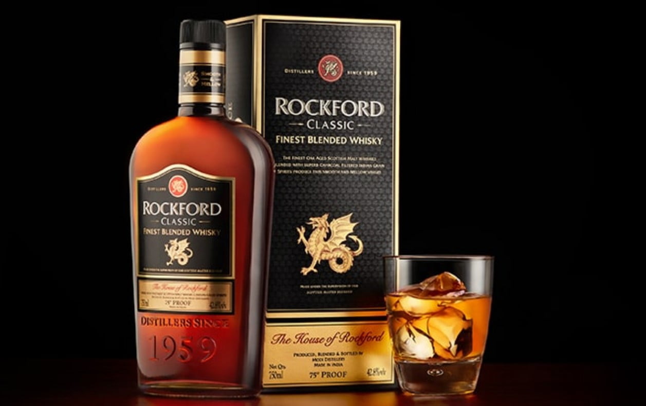 भारत के Best Whisky Brands, जिनकी कीमत 1000 रुपए के अंदर है, इनमें से