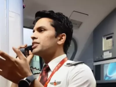 SpiceJet Pilot Tells Logic Behind Open Window Shields On Plane