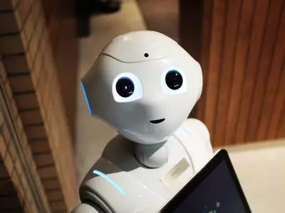 Law Firm Sues 'World's First Robot Lawyer' For Not Having A Degree