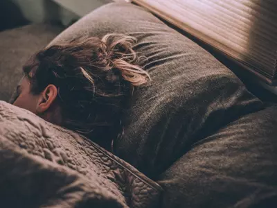 Sleep and Productivity: How to Boost Your Performance with Better Rest