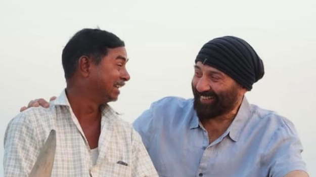 fan fails to recognise sunny deol video viral 