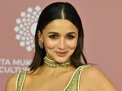Alia Bhatt Becomes First Female Lead In YRF’s Spy Universe For Their 8th Biggest IP; Fans React