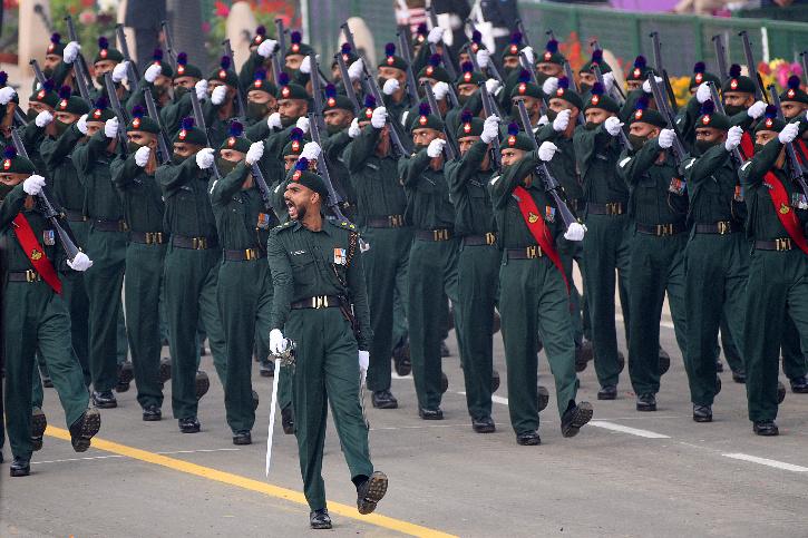 Uniformity in uniform: Brigadiers, generals in Indian Army shed regimental  insignias, to don common uniform