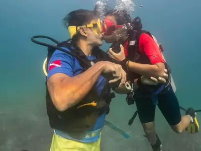 'Cutest Couple' Milind Soman Shares Underwater Kiss In A Loved-Up Pic With Wifey Ankita Konwar