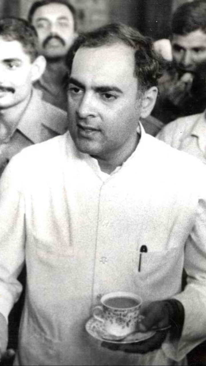 Rajiv Gandhi की ये Rare Pictures बताती हैं कि उनका Youngest ...