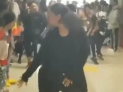 Dance Teacher Recreates Michael Jackson’s Thriller 