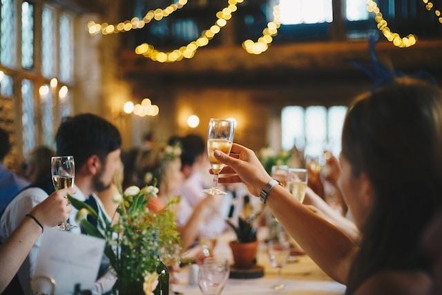 The groom exposes the bride in the wedding speech