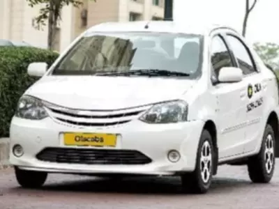 Gurugram Cab Driver Praised For Offering Samosa To Passenger