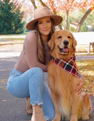 Tucker Budzyn The Golden Retriever Makes Rs 8 Crore A Year Tucker Budzyn The Golden Retriever Makes Rs 8 Crore A Year