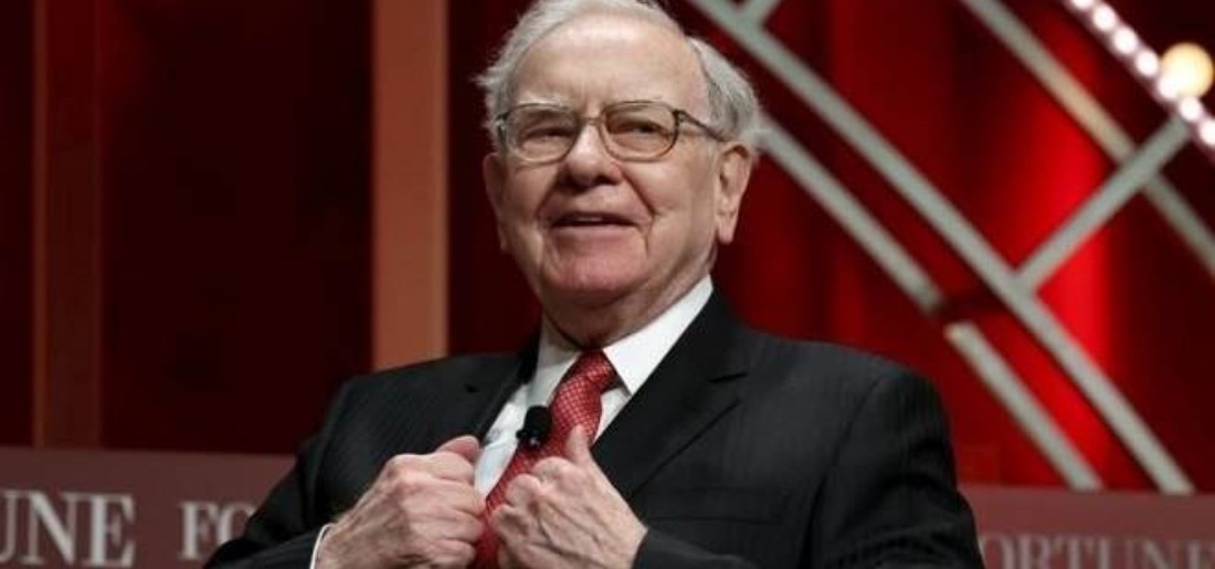 Warren Buffett’s Top 5 Dividend Paying Stocks That Will Earn Him Nearly