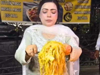 Woman Sells Maggi After Midnight In Lucknow