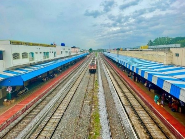 Amrit Bharat Station Scheme Many Railway Stations To Be Redeveloped