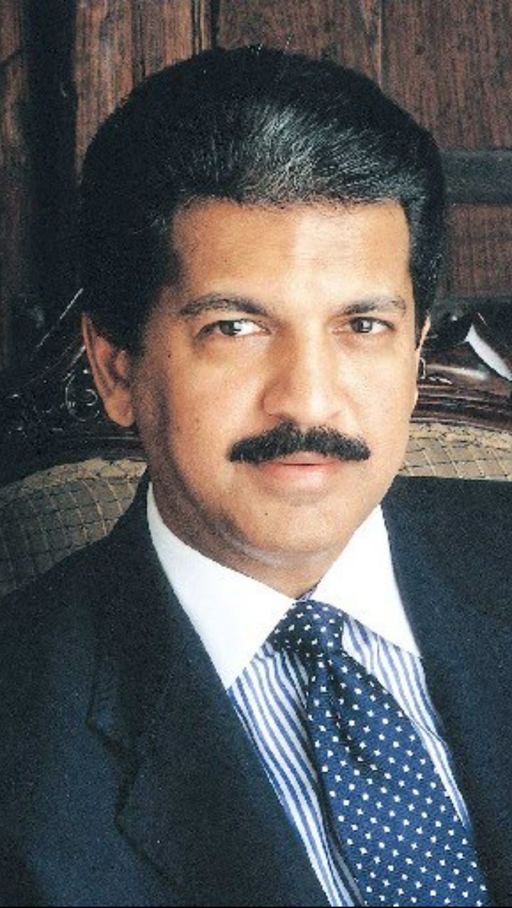 Anand Mahindra Turns 68: Childhood And Rare Photos Of The Billionaire ...