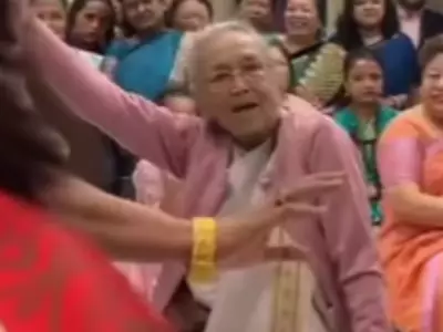 ‘Worth The Whistle’: Elderly Woman Dances To Piya Tu Ab To Aaja And People Are Going Cray Cray