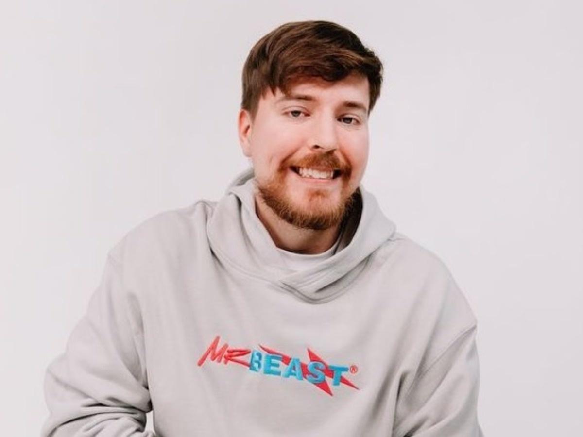 25-Year-Old r MrBeast Buys Out US Neighbourhood For His