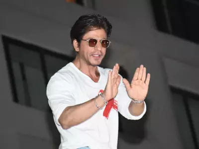 SRK Tops IMDb Most Popular Indian Stars' List, Sunny Deol Breaks Down At IFFI And More From Ent